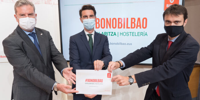 El Ayuntamiento apoya a los hosteleros de Bilbao con una nueva partida de 124.000 bonos