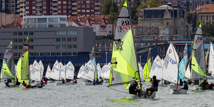 220 regatistas y 180 barcos disputaron el Trofeo José Luis de Ugarte en el Abra interior