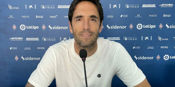 Vélez de Mendizabal: «El equipo cada vez compite mejor, y espero que esa mejora se convierta en victoria»