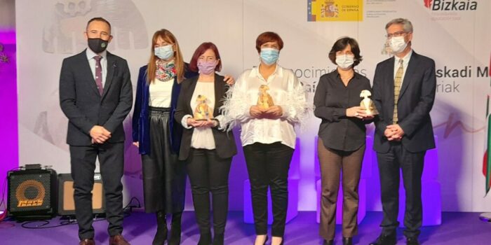 Premio Menina contra la violencia machista a Osakidetza: «No todas las víctimas denuncian, pero el 100% van al médico»