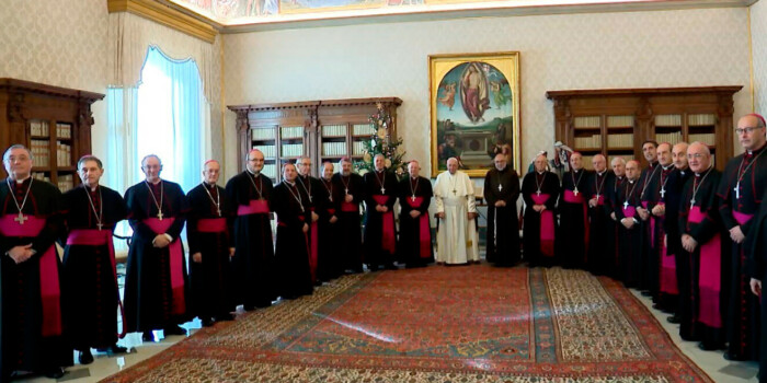 Monseñor Segura visita al Papa: «Nos ha respondido con espontaneidad y sinceridad»