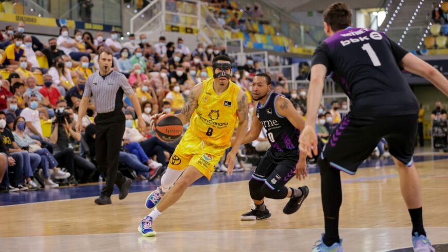 Las pérdidas condenan al Surne Bilbao Basket en Gran Canaria