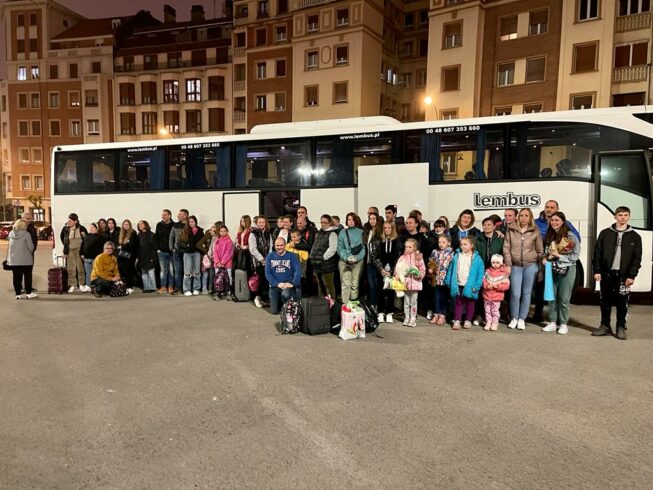 Chernobil Elkartea recibe un autobús de menores y familias ucranianas que huyen de la guerra