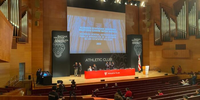 Los compromisarios del Athletic aprueban la Reforma de Estatutos