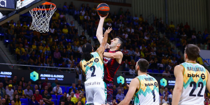 Tenerife impone su ley ante un Bilbao Basket errático (73-57)