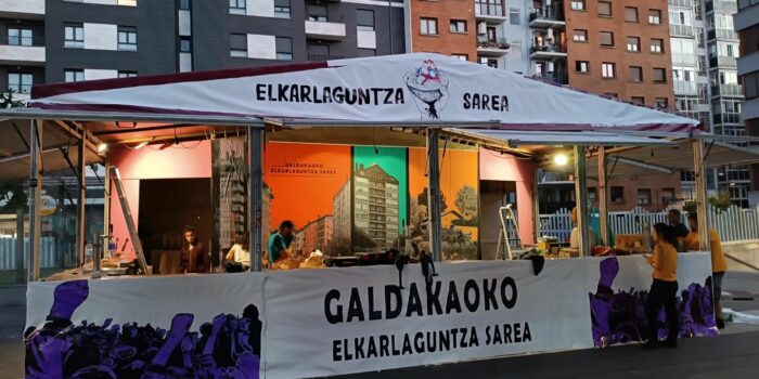 Vecinos de Galdakao denuncian que los fondos buitre están detrás de los desahucios