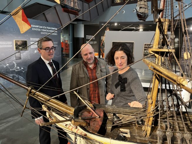 Itsasmuseum presenta una nueva sala dedicada al salvamento en el mar