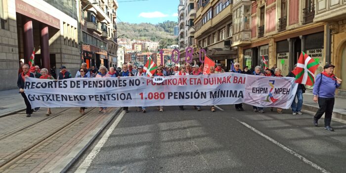 Los pensionistas se manifiestan por una pensión mínima de 1.080€