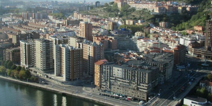 Ayuntamiento de Bilbao interrumpirá el martes el suministro de agua en varias zonas de Deusto
