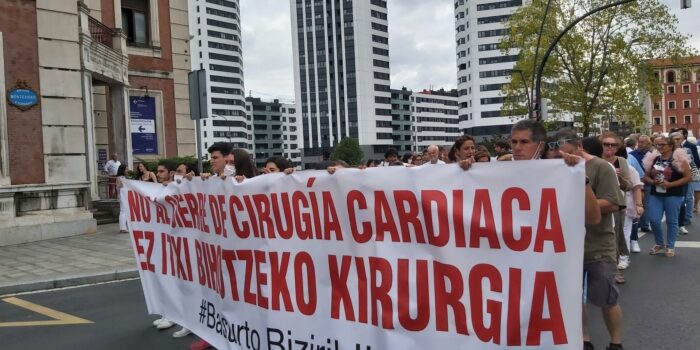 Basurto Bizirik sigue movilizándose contra el traslado de la cirugía cardiaca a Cruces
