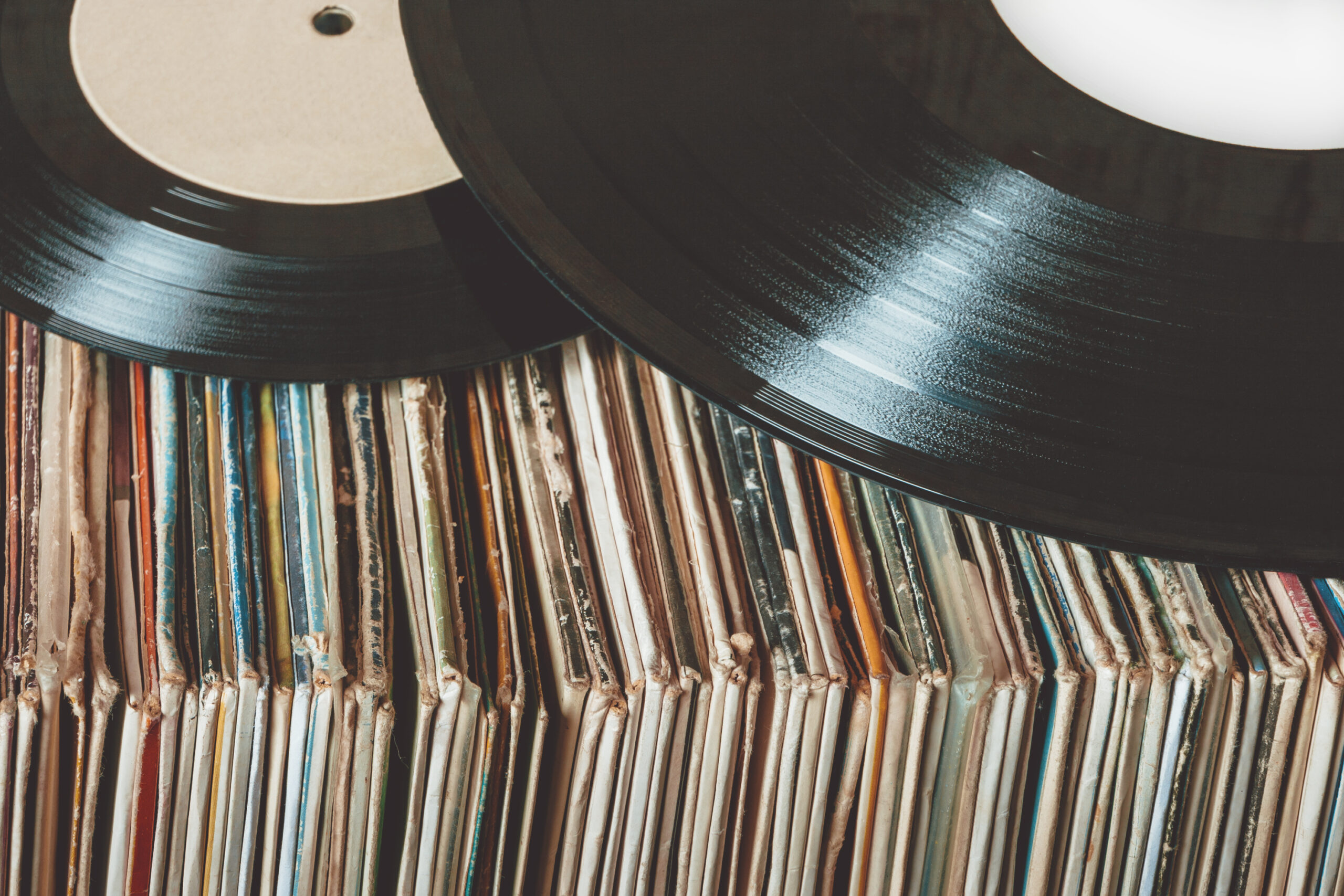 Creciente demanda de discos vinilo abruma a fabricantes - Los