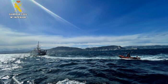 Rescatados cuatro tripulantes de una embarcación tras quedar a la deriva en Muskiz