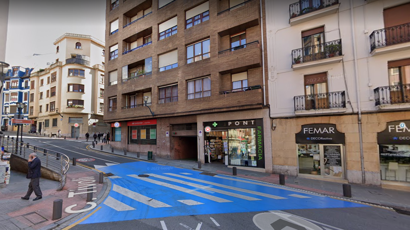 La construcción de un ascensor corta el tráfico rodado en Travesía Tiboli, en Bilbao, hasta el 30 de noviembre