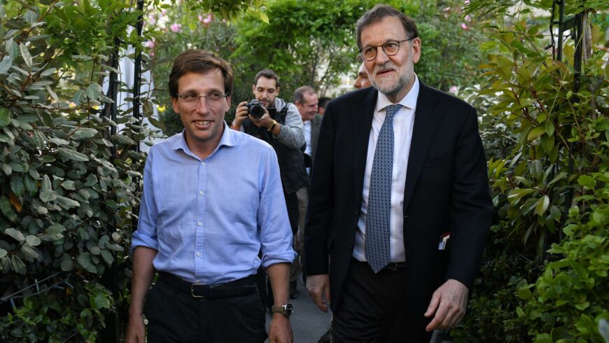 Rajoy vuelve a escena y carga contra el Gobierno «Frankenstein»