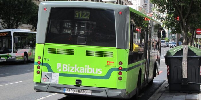 Agresiones en el transporte público de Bizkaia: «Están en el día a día»