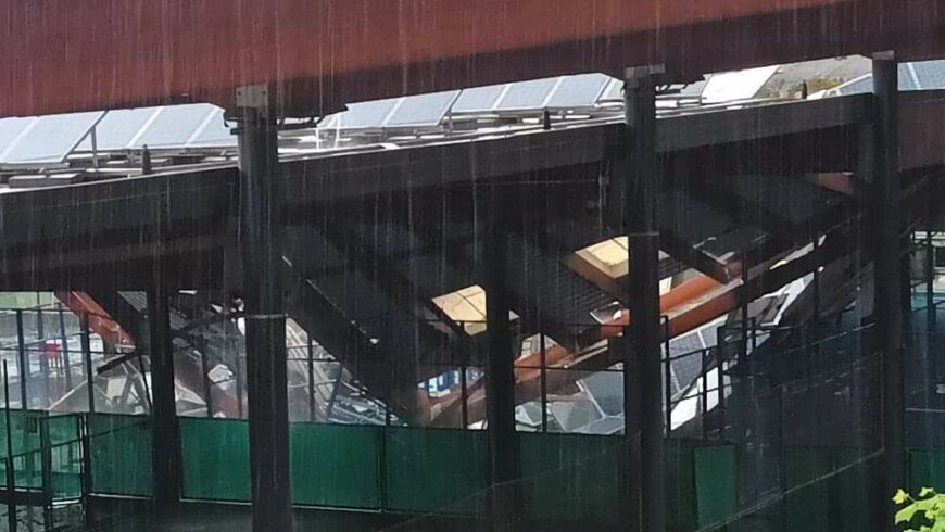 ¡Pudo acabar en tragedia! Derrumbe del techo del Polideportivo de San Ignacio