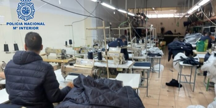 Descubierta una fábrica textil clandestina en Bilbao