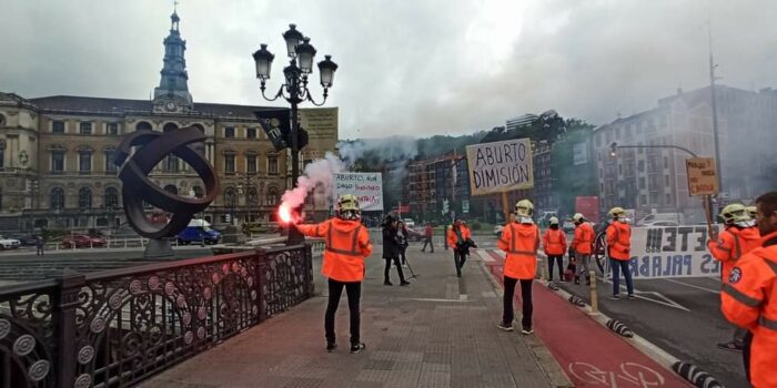 Los bomberos de Bilbao, «quemados» con el Ayuntamiento