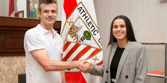 Naia Landaluze renueva con el Athletic hasta 2024