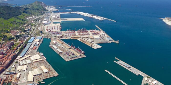 Los puertos de Bilbao y Ámsterdam suscriben un acuerdo para impulsar un Corredor de Hidrógeno Renovable Europeo