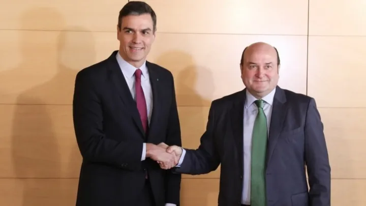 Ortuzar y Sánchez firmarán este viernes un pacto que supone «grandes avances» en autogobierno vasco
