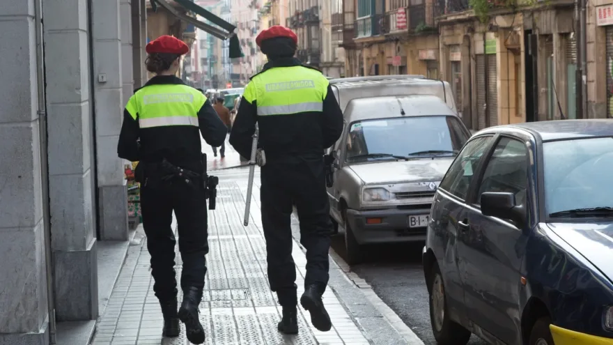 Detenido un joven en Bilbao que se hizo pasar por Guardia Civil