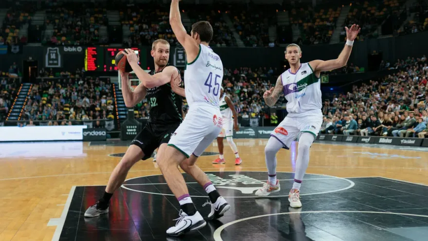 Hlinason podría perderse 7 partidos con el Bilbao Basket
