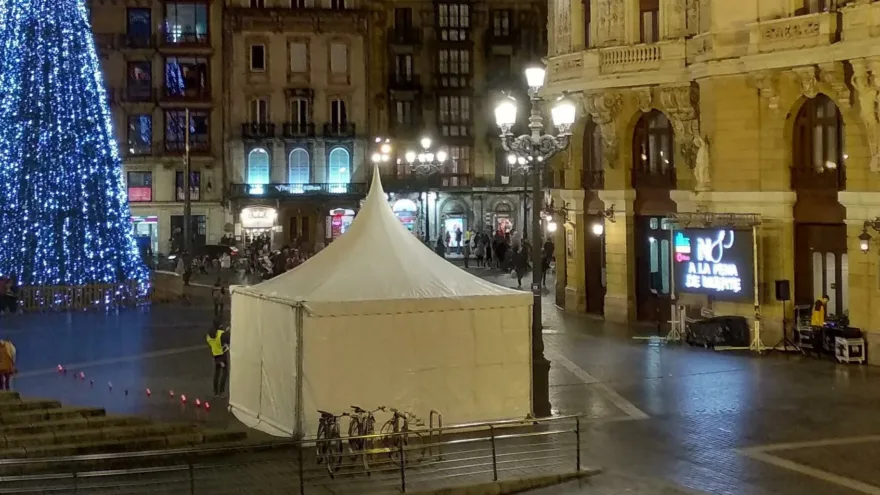Bilbao ilumina este jueves de amarillo el edificio de La Bolsa en contra de la pena de muerte
