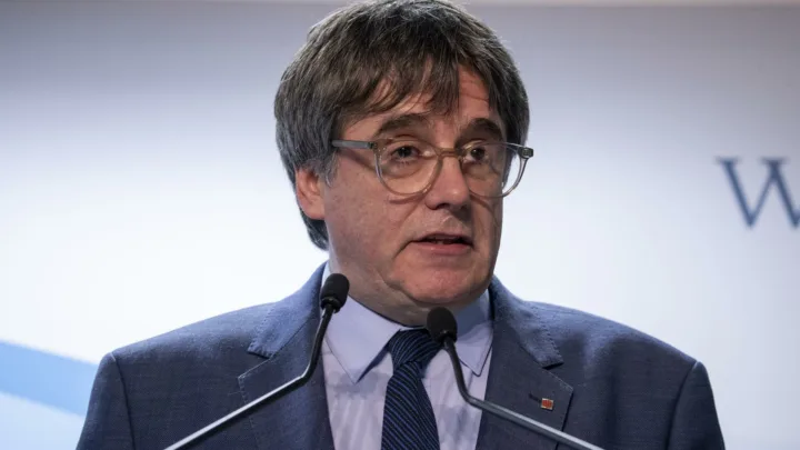 Puigdemont pide al Gobierno llevar al TJUE la oficialidad del catalán en la UE «si es necesario»