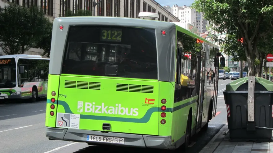Bizkaibus y Bilbobus prohíben desde el 1 de febrero el acceso de patinetes eléctricos por motivos de seguridad