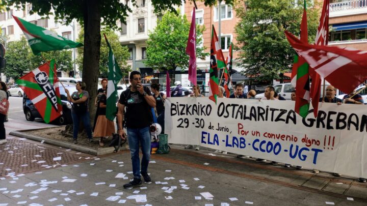 Los sindicatos de hostelería de Bizkaia anuncian nuevas movilizaciones ante «el inmovilismo de la patronal»