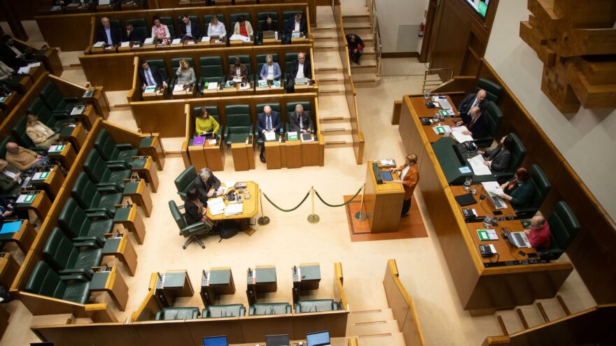 El Parlamento Vasco aprueba la Ley de Transición Energética y Cambio Climático