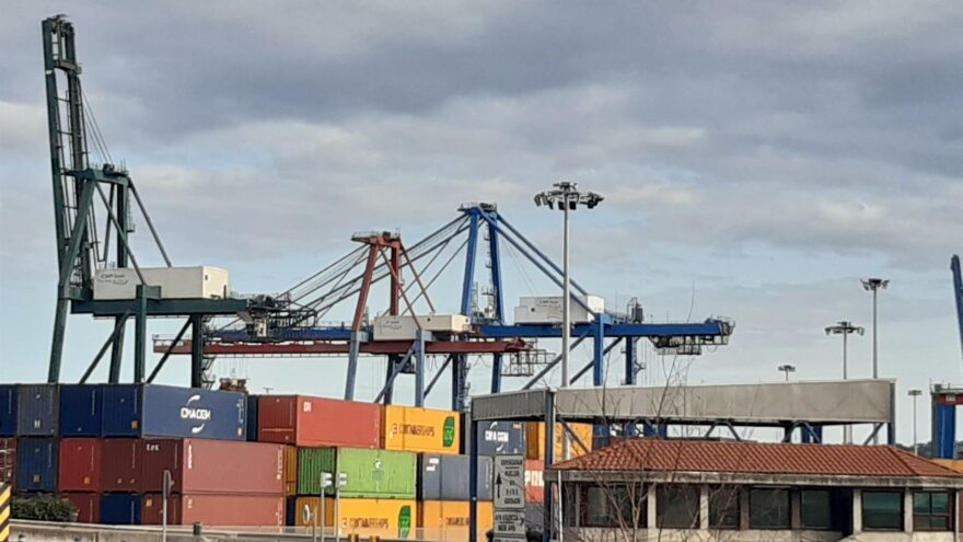 El Puerto de Bilbao presenta su oferta en una jornada con agentes del sector ferroportuario