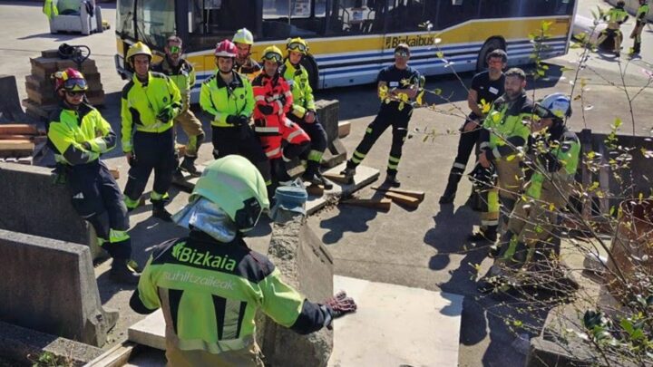 Bizkaia reúne a instructores de bomberos en unas jornadas de intercambio formativo