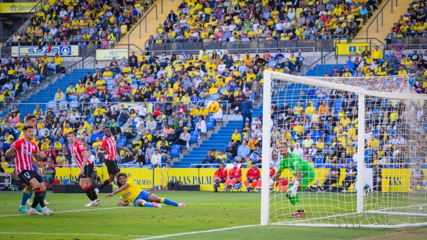 ⚽ Autogol de Saúl Coco con ayuda de Vivian | UD Las Palmas 0-2 Athletic Club