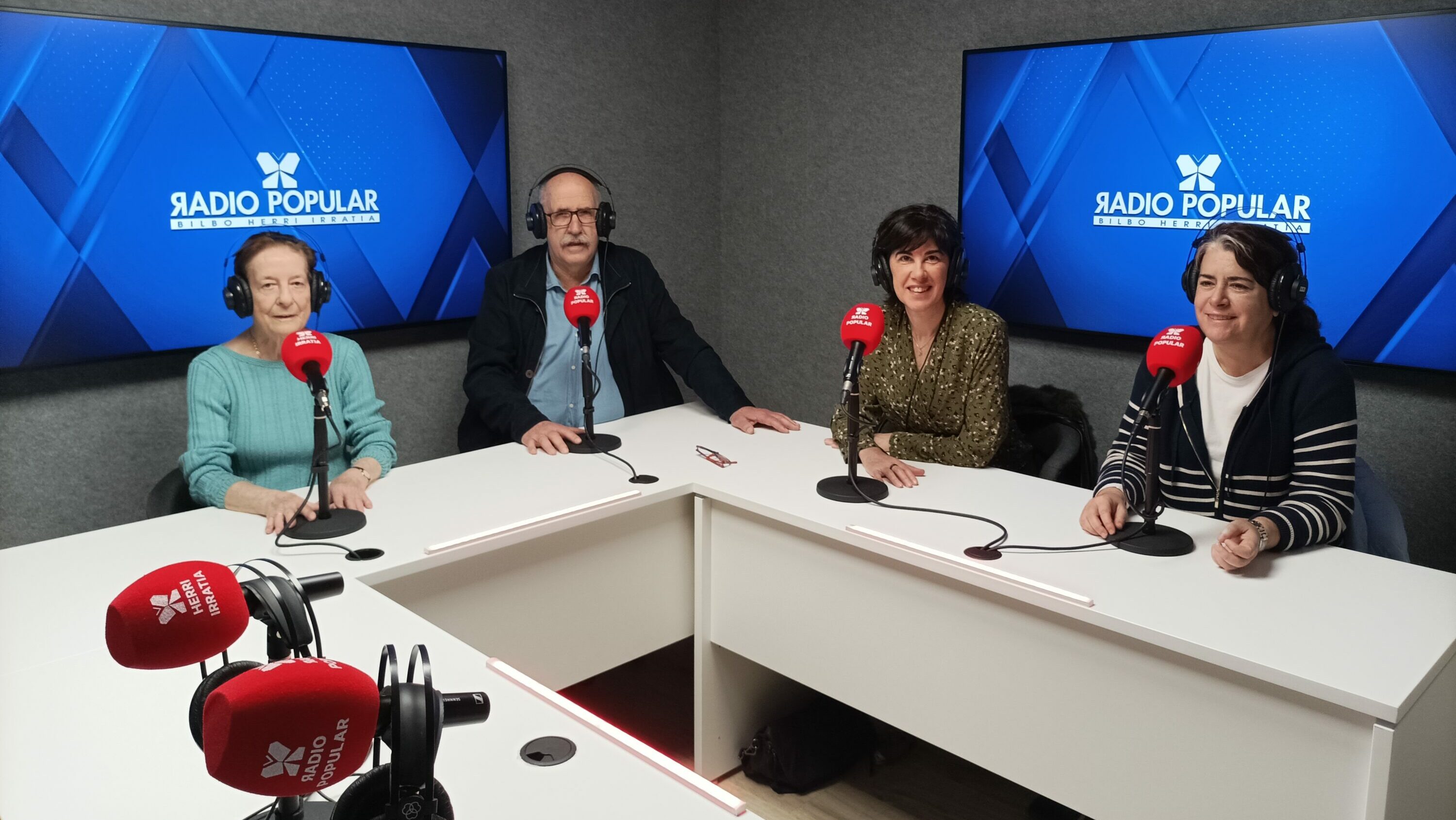 El equipo de acompañamiento a Mayores de Abando-Albia de Cáritas celebra sus 25 años