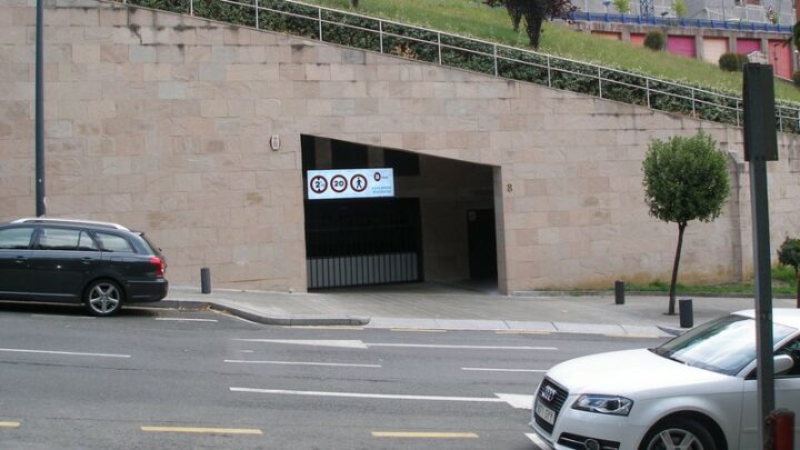 Ayuntamiento de Bilbao ocupará desde el martes la acera y el aparcamiento en Travesía Ciudad Jardín