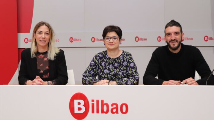 EH Bildu presenta una batería de propuestas para «convertir Bilbao en una ciudad puntera en los cuidados»