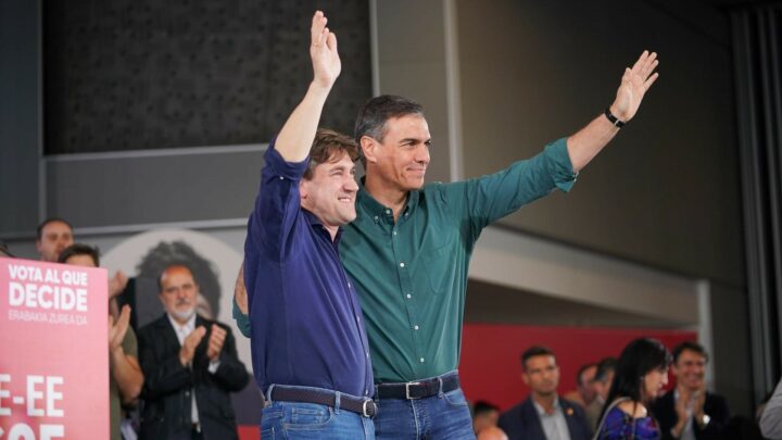 Andueza acusa a PP y Vox de ser «responsables directos» de la «infame campaña» contra Sánchez y su mujer