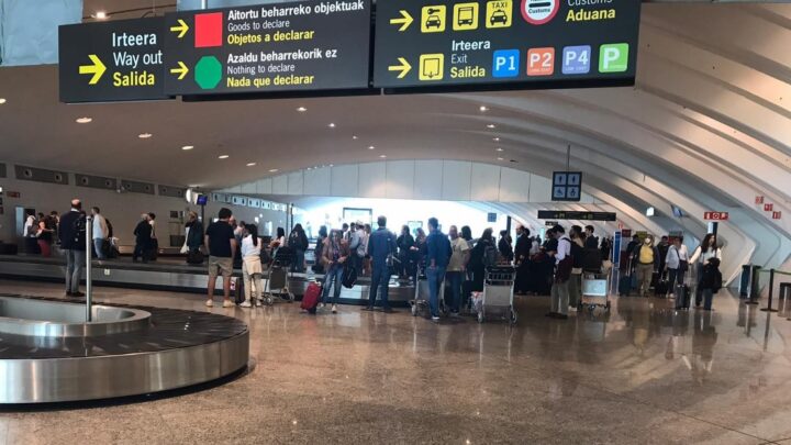 El Aeropuerto de Bilbao cierra el mejor abril de su historia con 592.268 pasajeros y logra 1.890.000 hasta ese mes