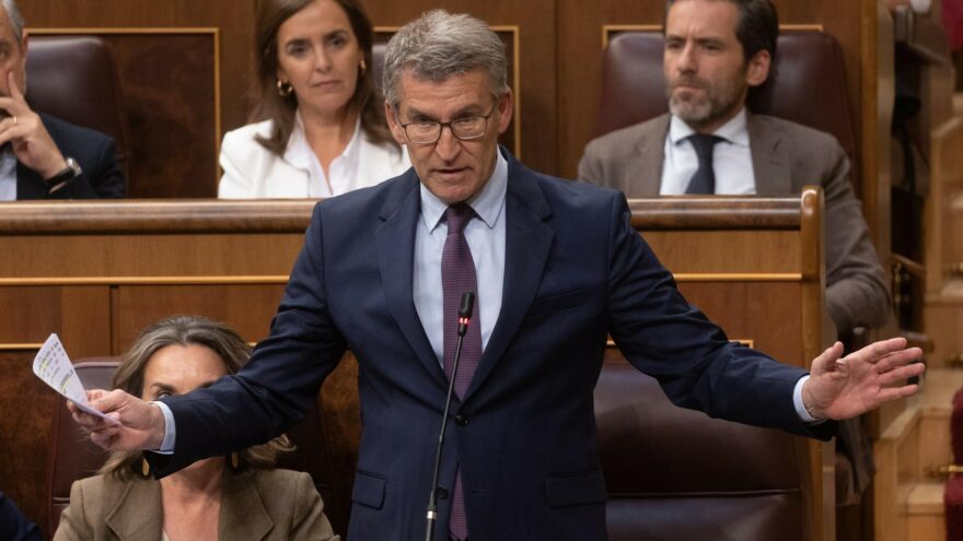 Feijóo no descarta citar a Begoña Gómez en el Senado