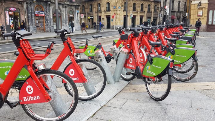 Bilbao ampliará su parque público de bicicletas de 700 a 1.250 en dos años