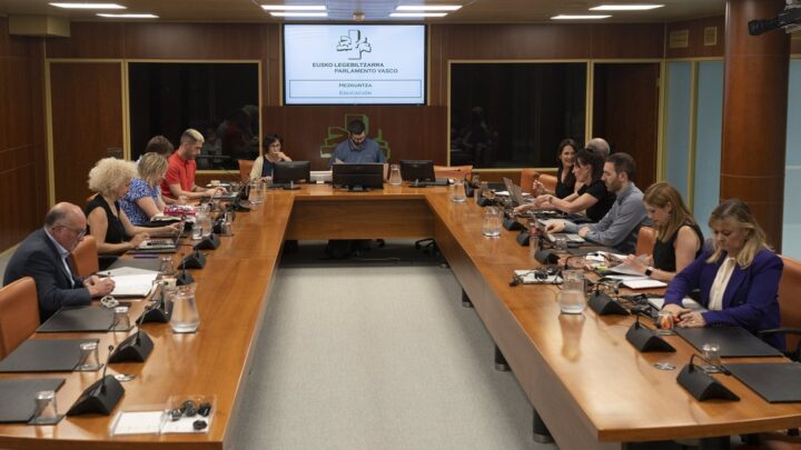 El Parlamento Vasco decidirá este viernes el reparto de las presidencias de sus 20 comisiones