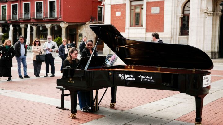 Bilbao se llena de pianos para acercar la música a la ciudadanía