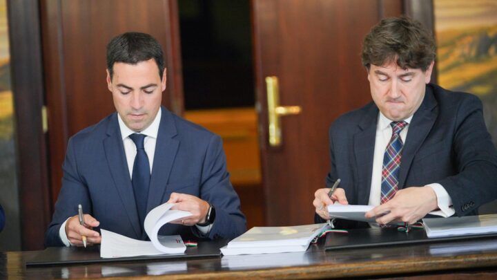 PNV y PSE firman el acuerdo de bases del programa de gobierno con cinco ejes de actuación