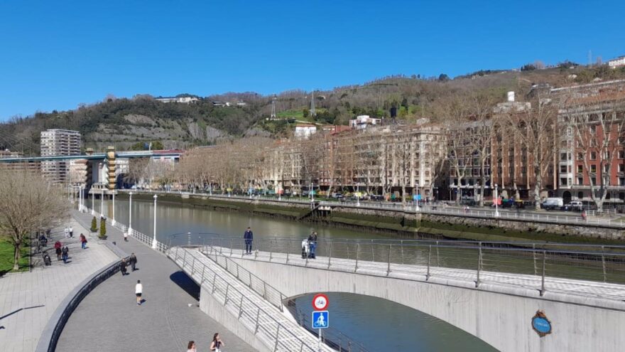 El tiempo en Bizkaia: máximas de 35 grados en el interior