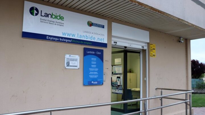 Disminuyen en 4.500 los parados en Euskadi