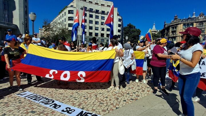 Venezolanos denuncian en Bilbao el «fraude electoral» de Maduro y piden «respeto a la voz del pueblo»