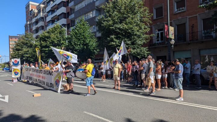 Euspel y ‘Ertzainas en lucha’ dicen que no «aflojarán» hasta conseguir sus reivindicaciones