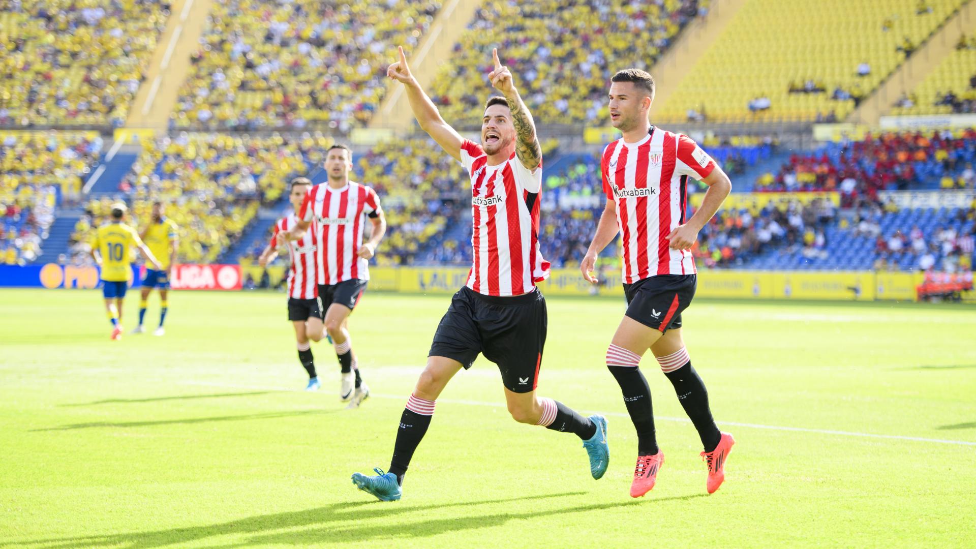 Athletic debuts victory at home